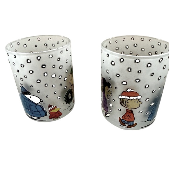 Peanuts Puffer Snoopy Winter Christmas Glasses Set of 2 – Rare Holiday Brand New - Picture 2 of 5